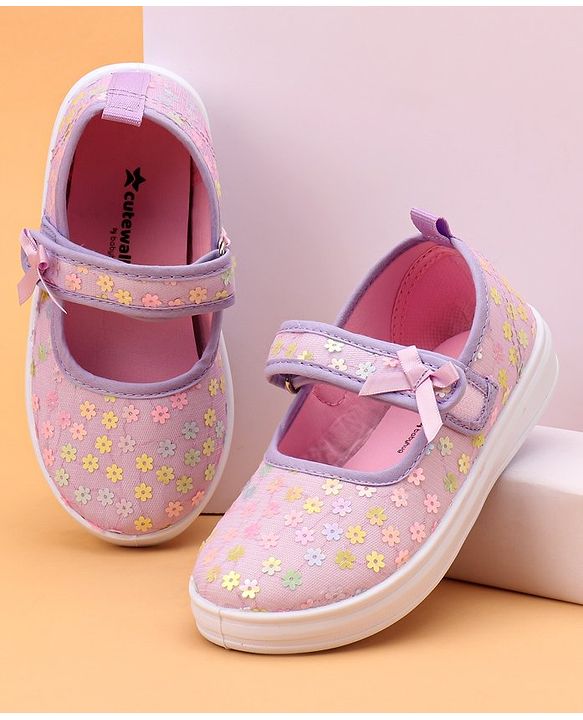 Cute Walk by Babyhug Velcro Closure Casual Shoes With Floral & Bow Applique - Purple