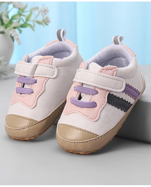 Cute Walk by Babyhug Velcro Closure Booties - Yellow