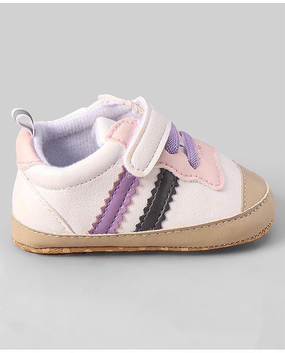 Cute Walk by Babyhug Velcro Closure Booties - Yellow