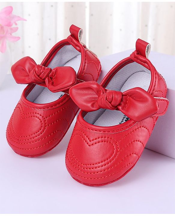 Cute Walk by Babyhug Heart Detailing with Bow Applique Velcro Closure Ballerina Booties - Red