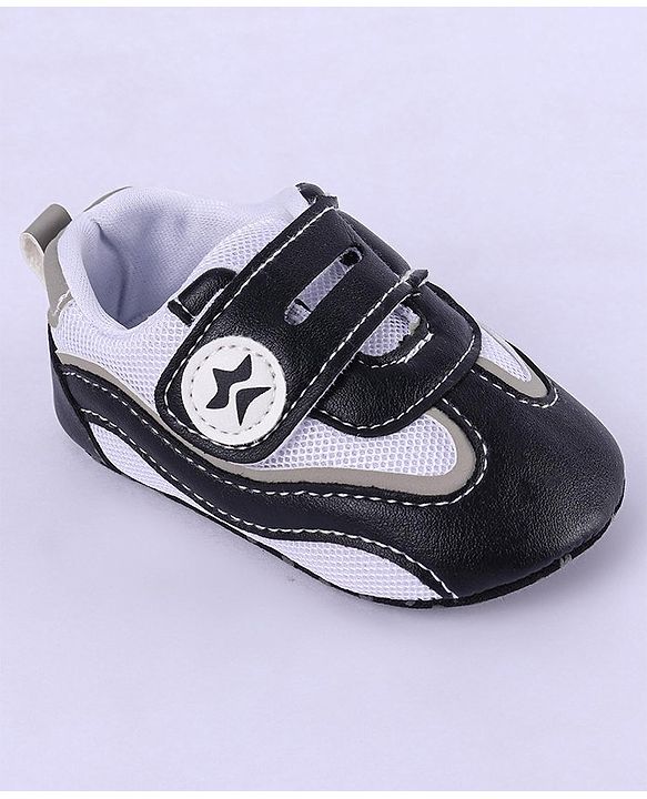 Cute Walk by Babyhug Colour Blocked Velcro Closure Booties - Black