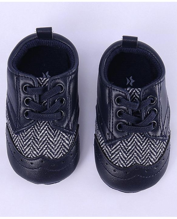 Cute Walk by Babyhug Chevron & Lace Detailing Slip On Booties - Black