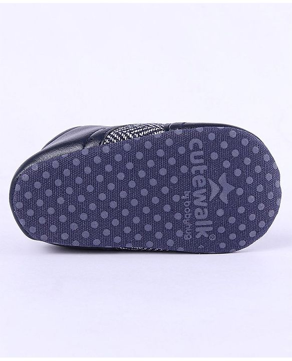 Cute Walk by Babyhug Chevron & Lace Detailing Slip On Booties - Black