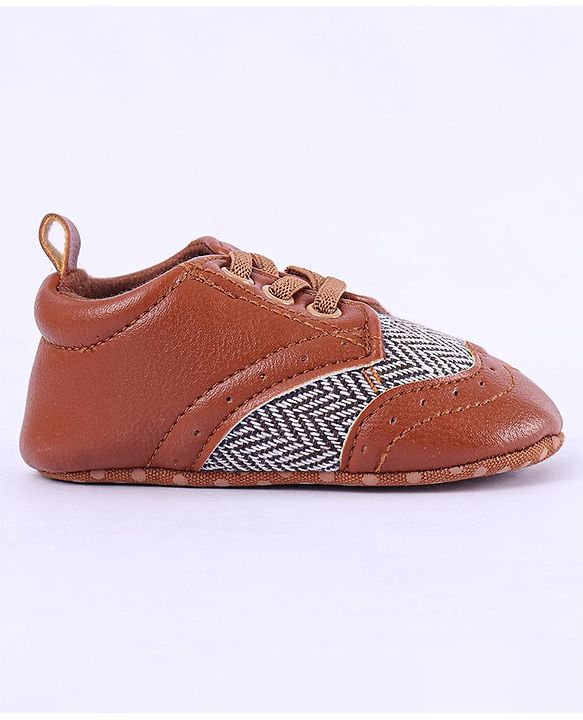 Cute Walk by Babyhug Chevron & Lace Detailing Slip On Booties - Brown
