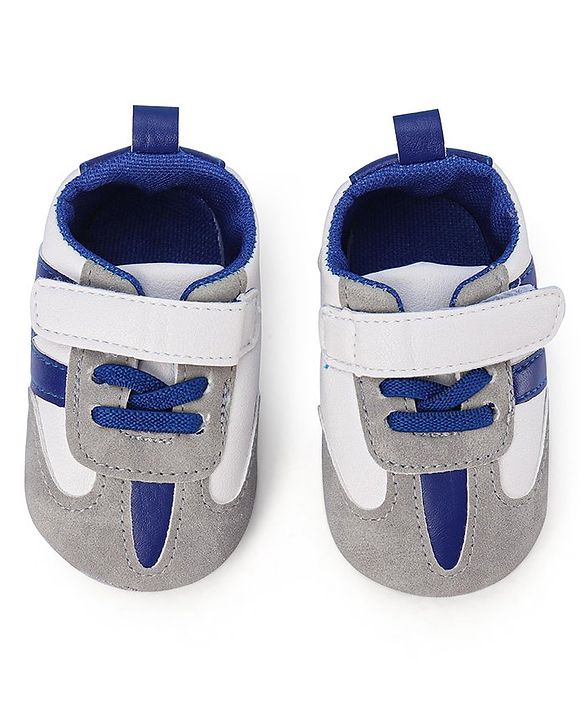 Cute Walk by Babyhug Booties with Velcro Closure - Blue & Grey
