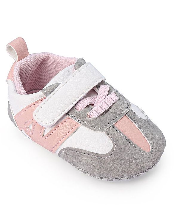 Cute Walk by Babyhug Booties with Velcro Closure - Pink & Grey