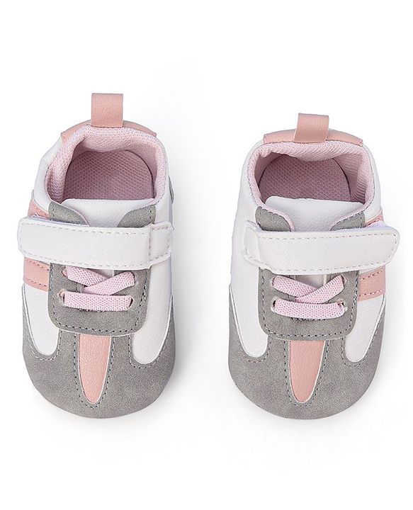 Cute Walk by Babyhug Booties with Velcro Closure - Pink & Grey