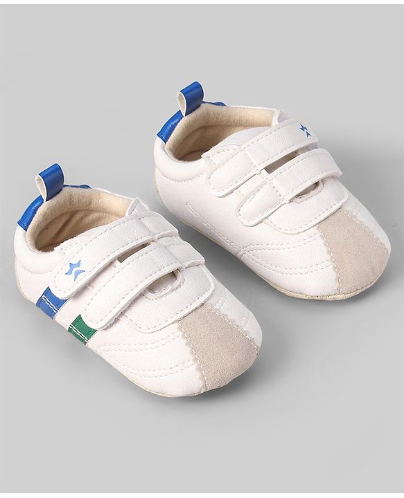 Cute Walk by Babyhug Colour Blocked Double Velcro Closure Booties - Blue