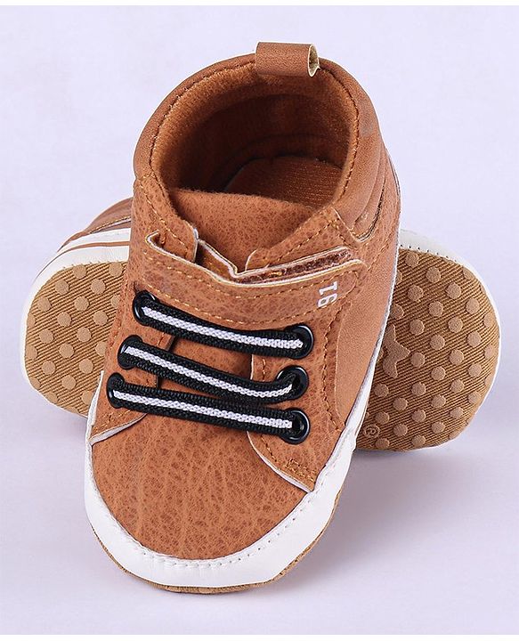 Cute Walk by Babyhug Velcro Closure Booties - Brown