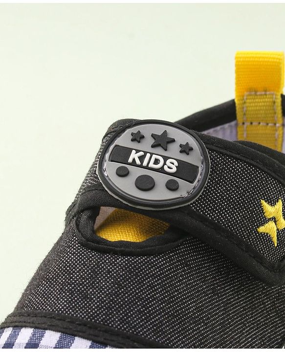 Cute Walk by Babyhug Musical Casual Shoes with Velcro Closure- Black