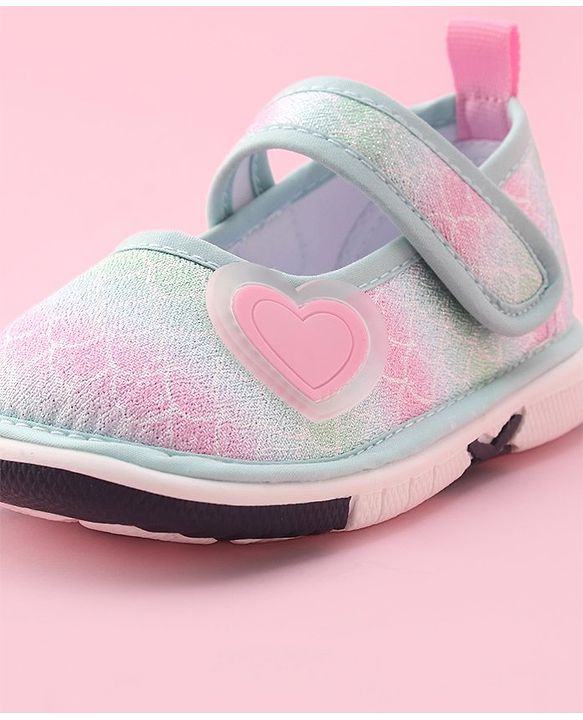 Cute Walk by Babyhug Velcro Closure Casual Shoes With Heart Patch Applique - Green