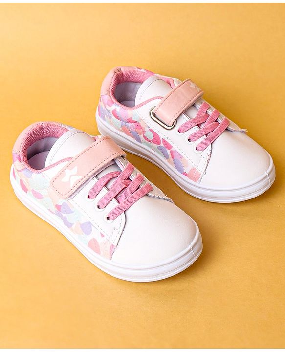 Cute Walk by Babyhug Casual Shoes with Velcro Closure - Pink