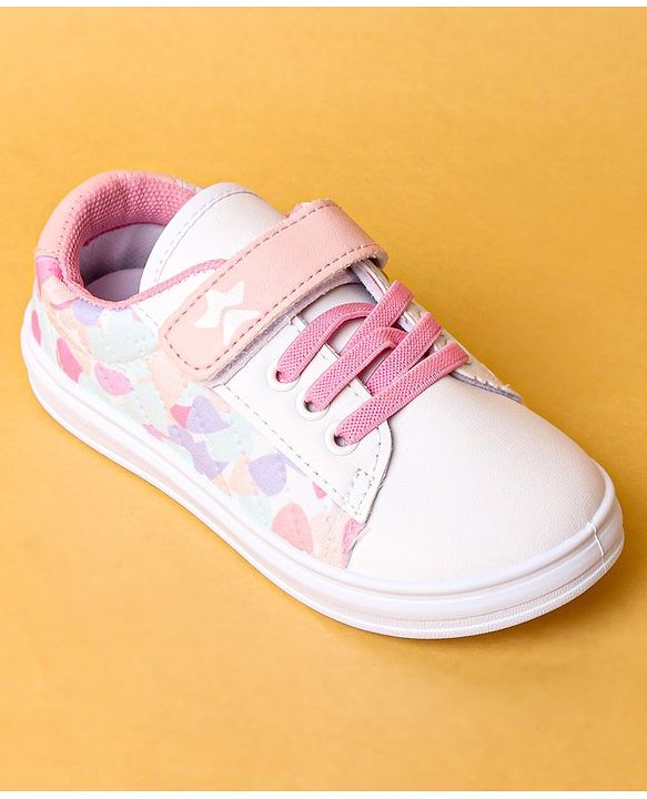 Cute Walk by Babyhug Casual Shoes with Velcro Closure - Pink