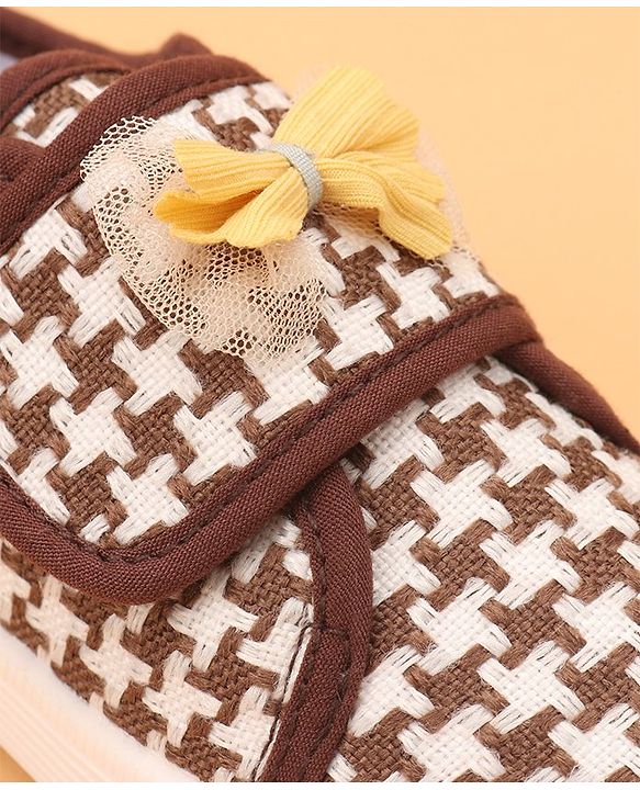 Cute Walk by Babyhug Velcro Closure Casual Shoes With Bow Applique - Coffee