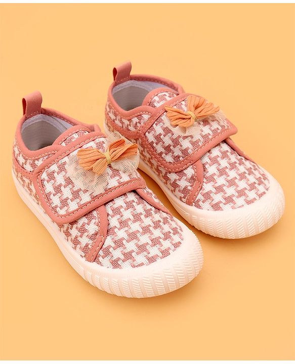 Cute Walk by Babyhug Velcro Closure Casual Shoes With Bow Applique - Pink