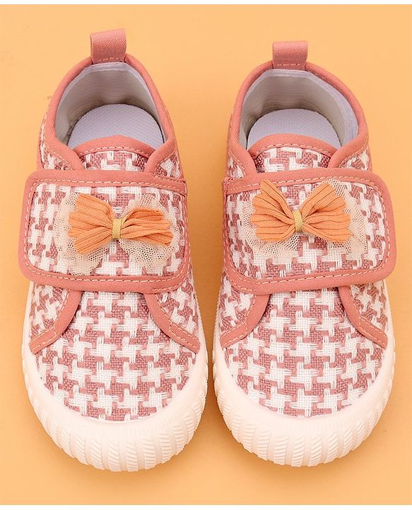 Cute Walk by Babyhug Velcro Closure Casual Shoes With Bow Applique - Pink