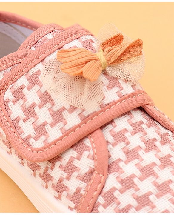 Cute Walk by Babyhug Velcro Closure Casual Shoes With Bow Applique - Pink