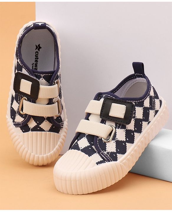 Cute Walk by Babyhug Casual Shoes With Velcro Closure - Navy Blue