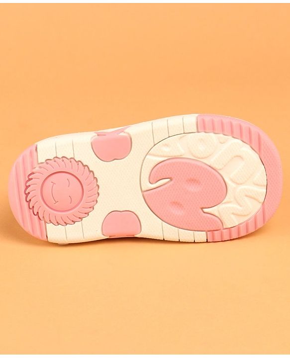 Cute Walk by Babyhug Velcro Closure Musical Casual Shoes With Kitty Applique - Pink