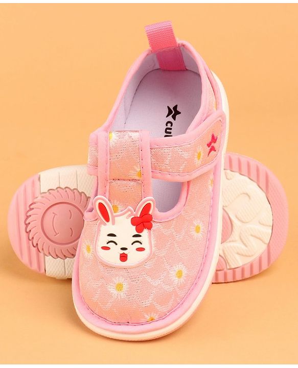 Cute Walk by Babyhug Velcro Closure Musical Casual Shoes With Kitty Applique - Pink