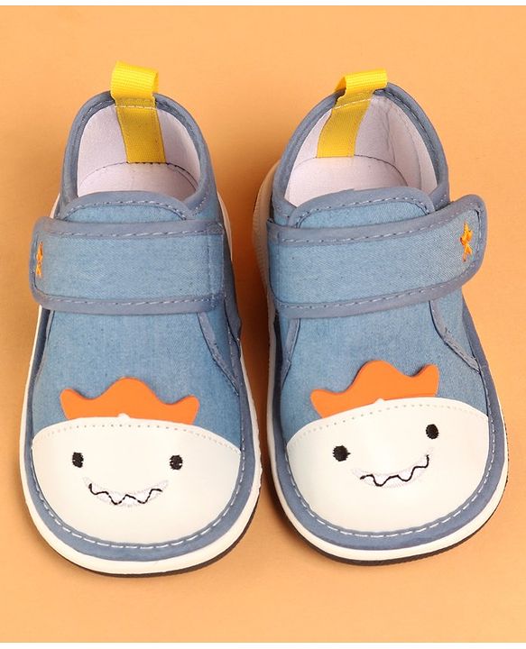 Cute Walk by Babyhug Casual Shoes With Velcro Closure Animal Patch - Blue