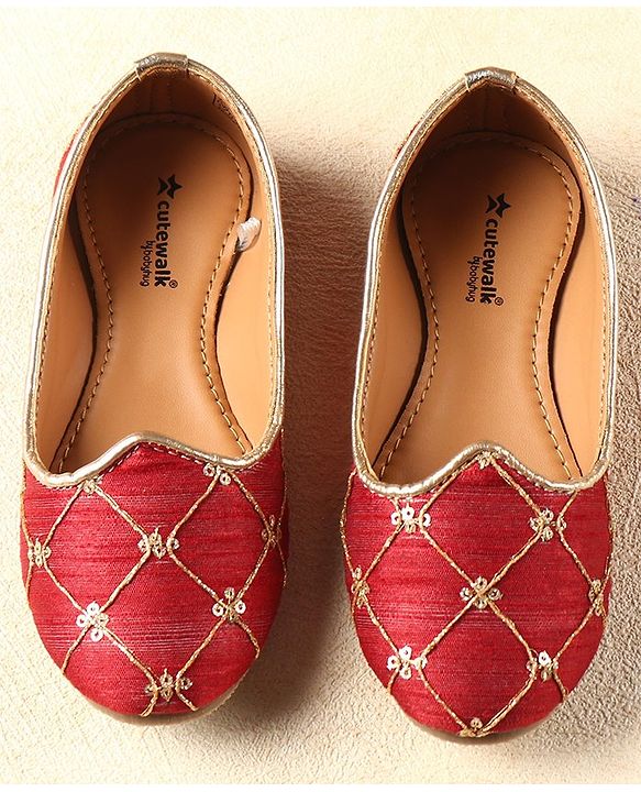 Cute Walk by Babyhug Slip on  Mojaris - Maroon