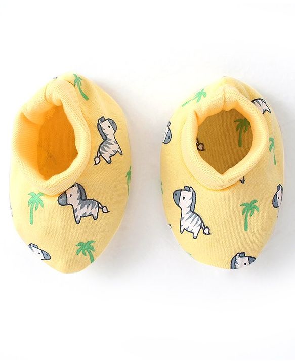 Babyhug 100% Cotton Knit Zebra Printed  Cap Mittens & Booties Set - Yellow