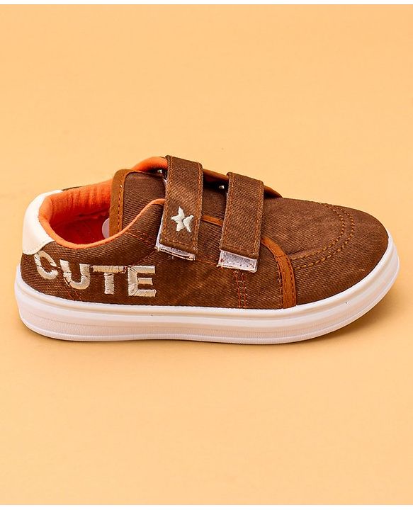 Cute Walk by Babyhug Casual Shoes With Velcro Closure Text Print - Brown