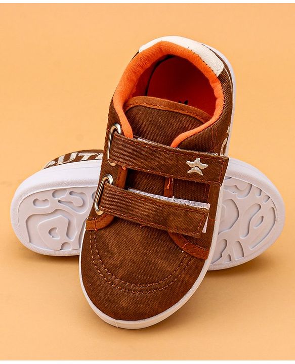Cute Walk by Babyhug Casual Shoes With Velcro Closure Text Print - Brown