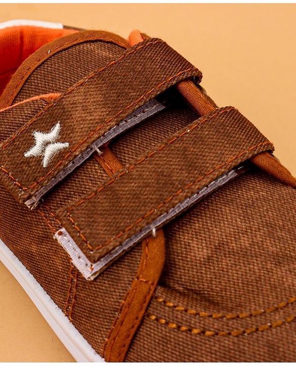 Cute Walk by Babyhug Casual Shoes With Velcro Closure Text Print - Brown