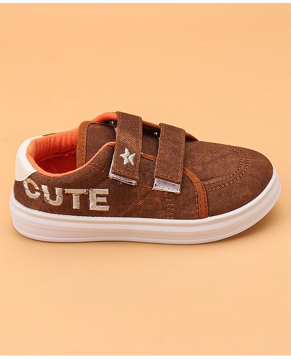 Cute Walk by Babyhug Solid Casual Shoes with Velcro Closure - Brown