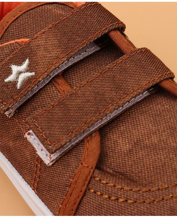 Cute Walk by Babyhug Solid Casual Shoes with Velcro Closure - Brown