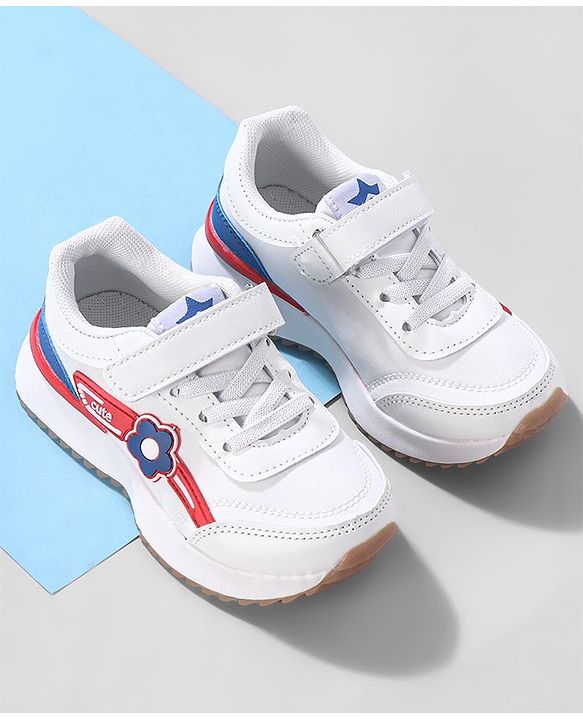 Cute Walk by Babyhug Sneaker with Velcro Closure Floral Applique - White & Royal Blue