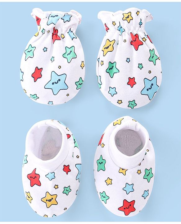 Babyhug 100% Cotton Knit Stars Print Mittens and Booties - White