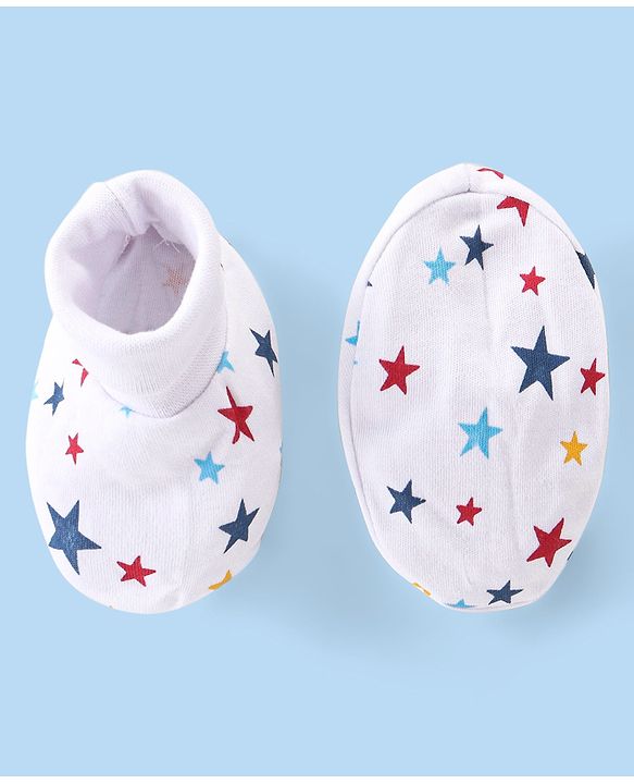 Babyhug 100% Cotton Knit Star Print Mittens and Booties - White