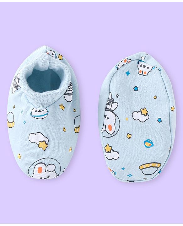Babyhug 100% Cotton Knit Space Theme Printed Mittens & Booties - Light Blue