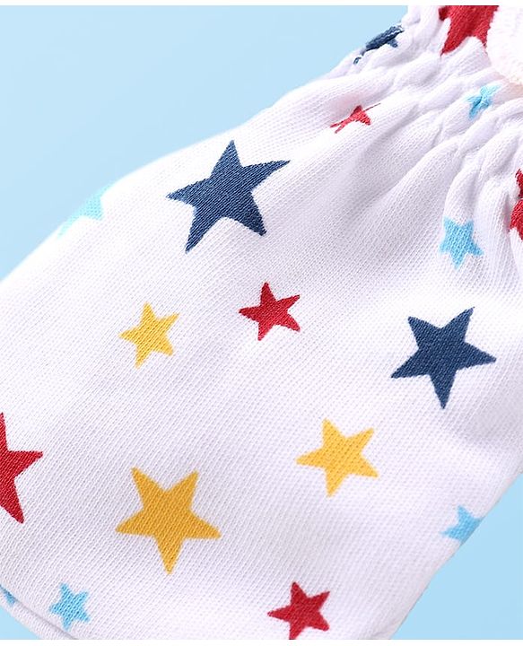 Babyhug 100% Cotton Interlock Knit Cap Mitten & Booties with Star   Print -White