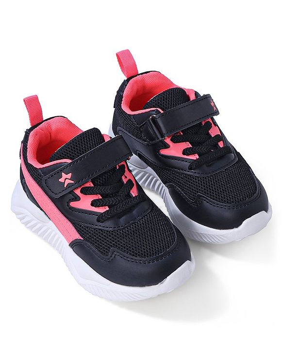 Cute Walk by Babyhug Sneakers With Velcro Closure Solid- Black