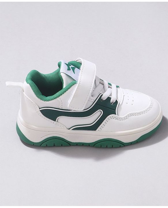 Cute Walk by Babyhug Velcro Closure Sneakers -White & Green