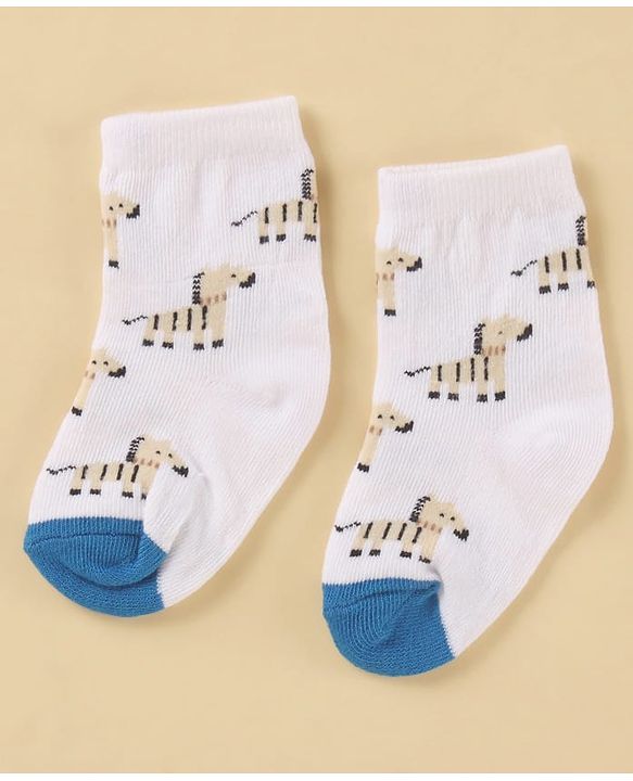 Cute Walk by Babyhug Cotton Knit Antibacterial Ankle Length Socks With Striped & Animal Print - White & Grey
