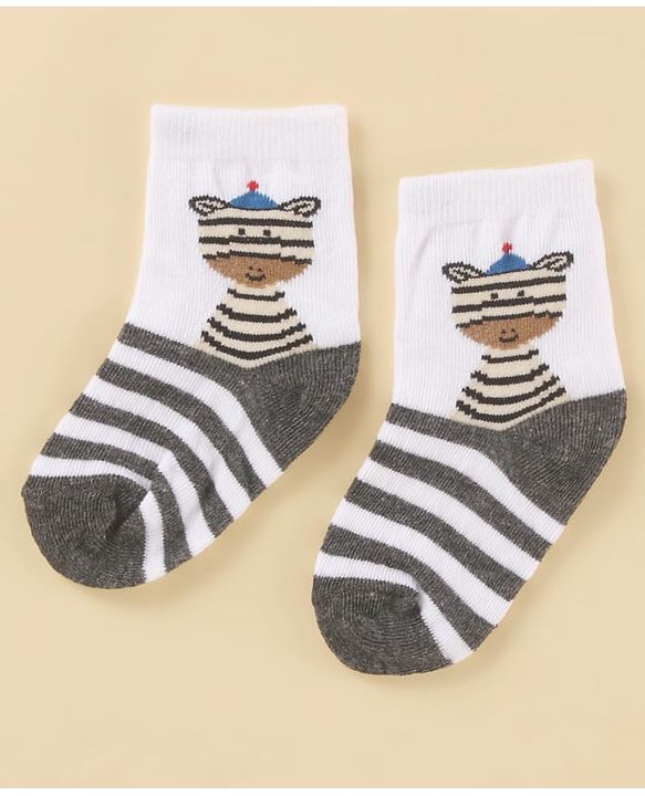 Cute Walk by Babyhug Cotton Knit Antibacterial Ankle Length Socks With Striped & Animal Print - White & Grey