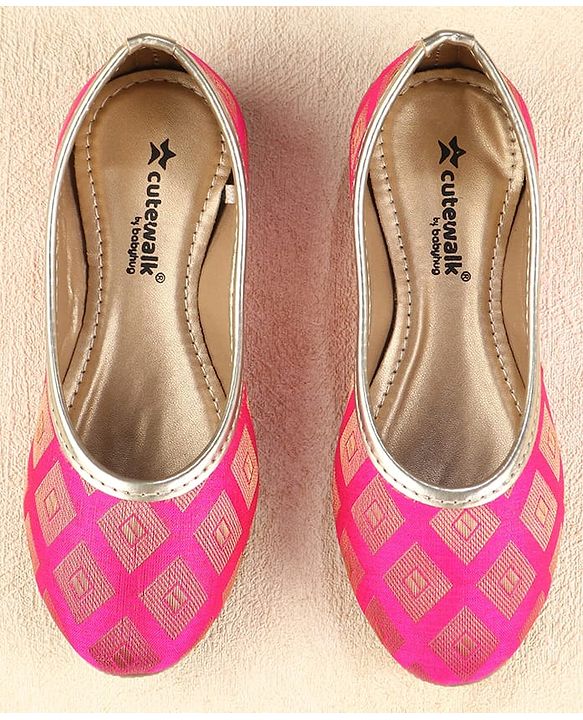 Cute Walk by Babyhug Mojaris - Dark Pink