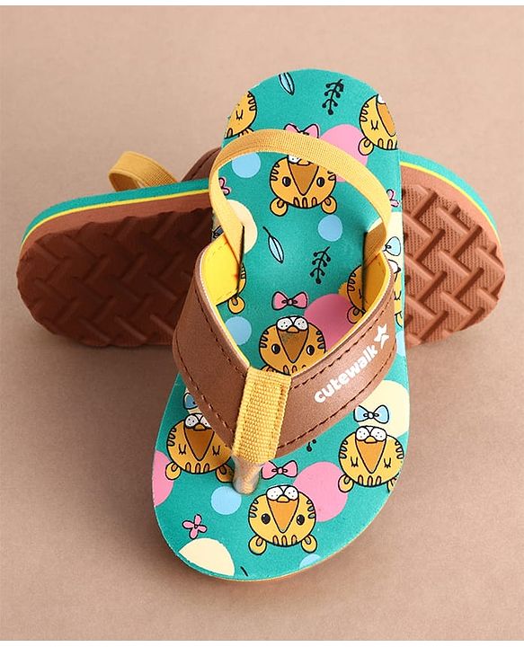 Cute Walk by Babyhug Cub Printed Flip Flops with Back Strap - Mint Green