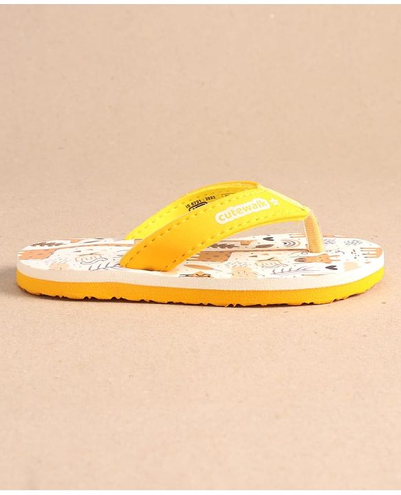 Cute Walk by Babyhug Slip On Flip Flops with Giraffe Print - Yellow