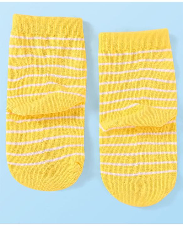 Cute Walk by Babyhug Knit Ankle Length Socks With Space Theme Design Pack of 3 - Yellow & Black