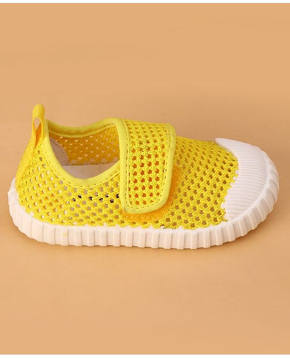 Cute Walk by Babyhug Casual Shoes with Velcro Closure - Yellow