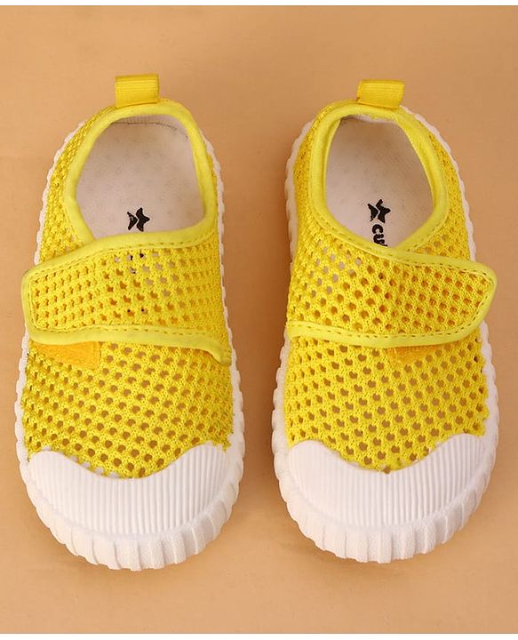 Cute Walk by Babyhug Casual Shoes with Velcro Closure - Yellow