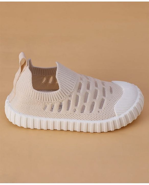Cute Walk by Babyhug Slip On Solid Casual Shoes - Mint