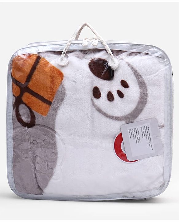 Babyhug Premium Embossed Mink Blanket Kitty Print - Light Green
