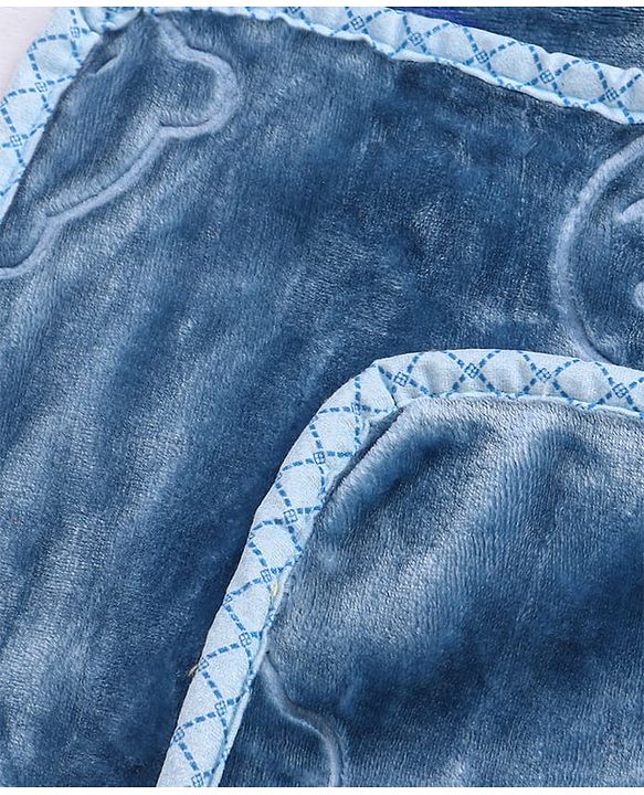 Babyhug Premium Embossed Mink Blanket Kitty Print - Light Green